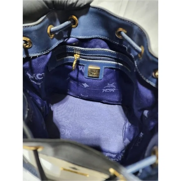 Authentic MCM 2way Visetos Small Drawstring Shoulder Bag White/Navy Blue - Picture 13 of 16